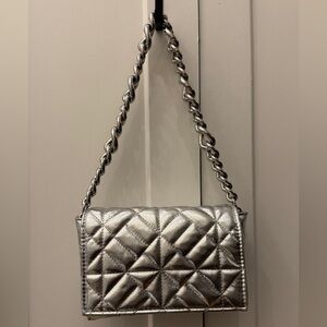 Metallic Quilted Shoulder Bag in Silver